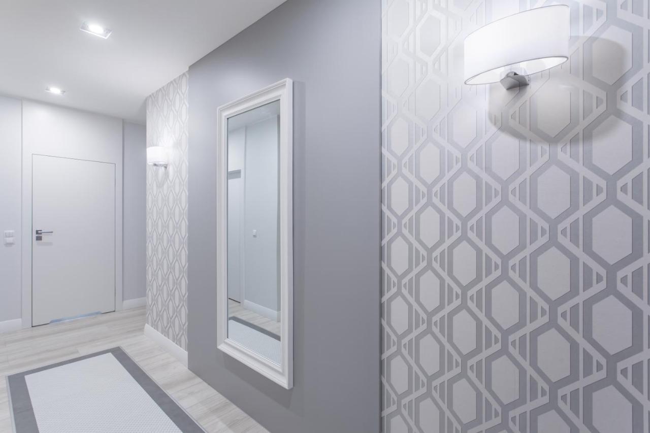 Lion Apartments - Naviflat Brabank Premium Apartment With Parking Gdansk Exterior photo